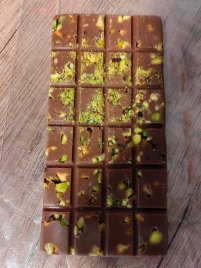 Шоколад молочный