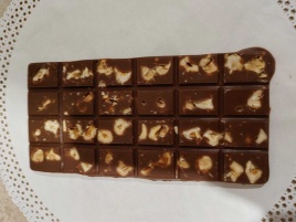 Шоколад молочный с фундуком (100гр)